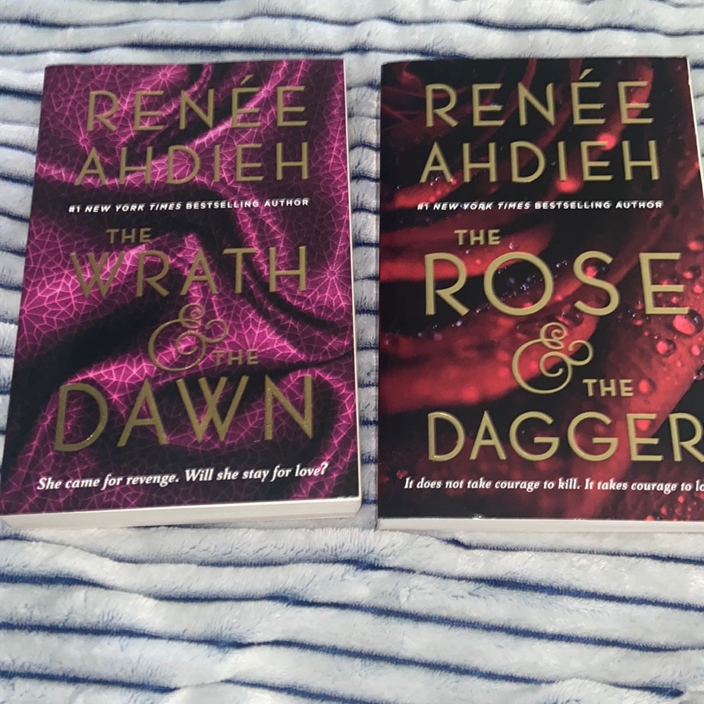 Bestseller books set / Young Adult / retelling / fantasy